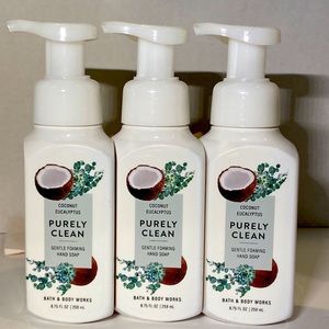 BathBody Purely Clean Coconut Eucalyptus Soap